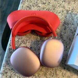 Apple AirPods Max pink